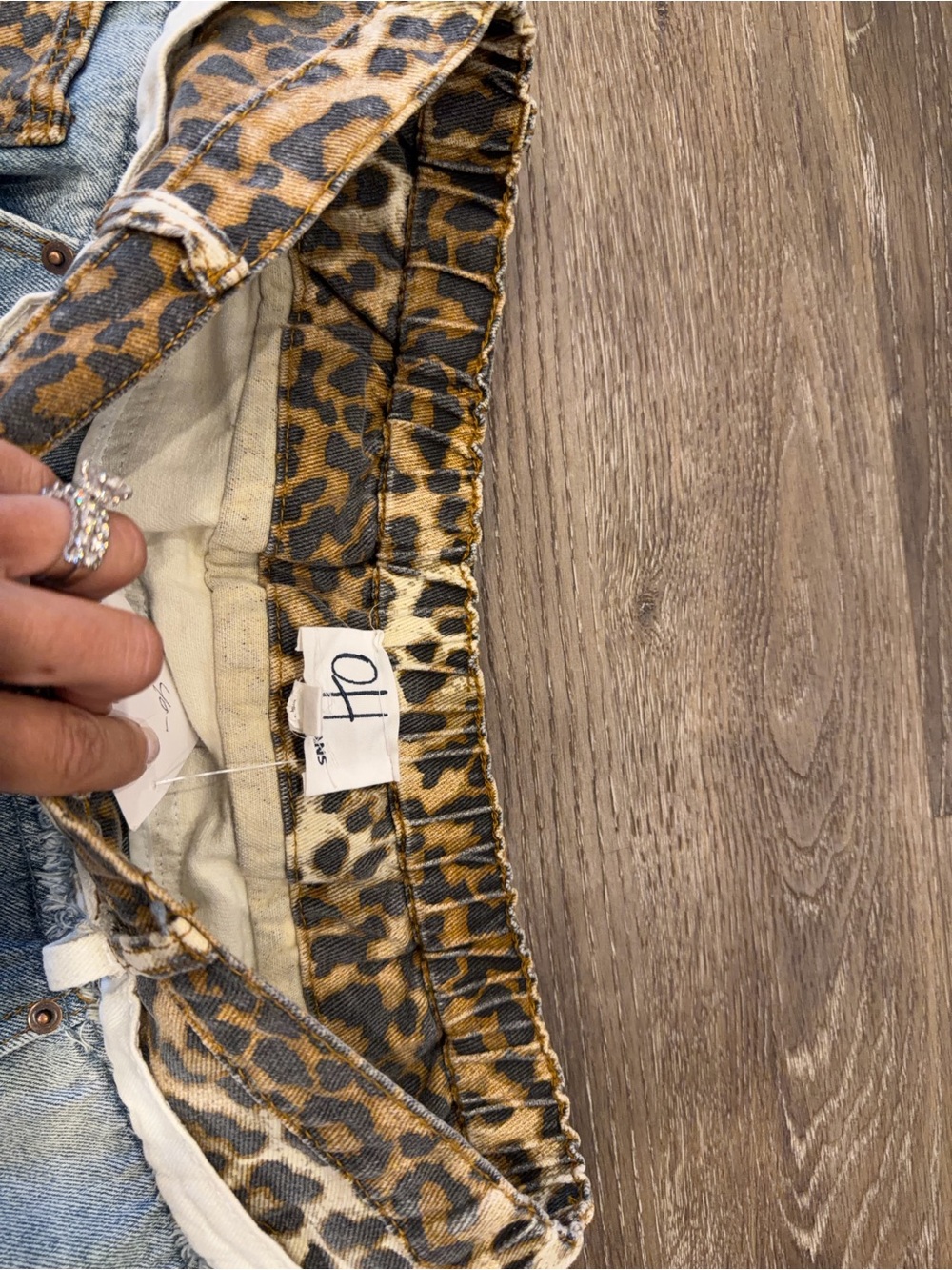 Women’s Oil & Hali leopard distressed denim. New with tags. - Picture 4 of 5